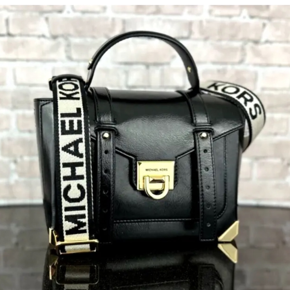 Michael Kors medium Manhattan satchel purse black